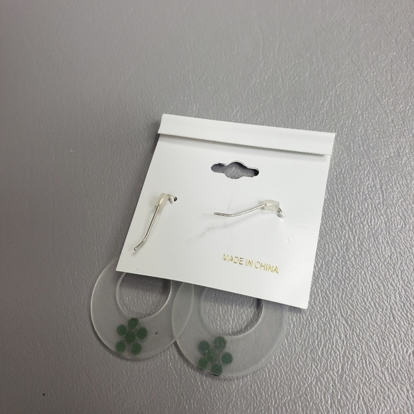 3/$15 new Unbranded fashion circle earrings with gems - Picture 3 of 5